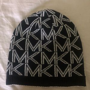 Michael Kors hat